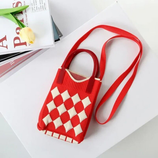 Forever25 C02 กระเป๋าทรงเหลี่ยมลายตารางหมากรุกสีแดง