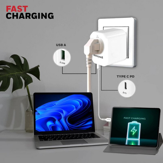 Honeywell หัวแปลงปลั๊กไฟ Universal World Travel รุ่น HC000061/CHG/TRV/WHT/12W