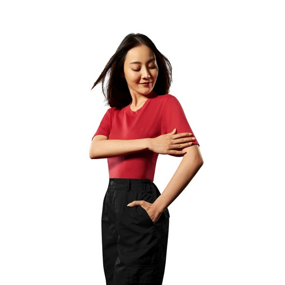 GQ EASY เสื้อยืดคอกลม สีแดง