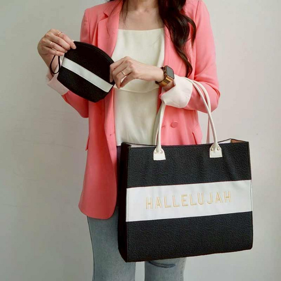 Hallelujah กระเป๋าปั้มลายลูกไม้ ปักโลโก้ Size L รุ่น เอเดน