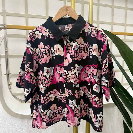 KORU เสื้อครอป ลายช้างสีน้ำ