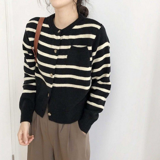 Forever25 เสื้อผ้าไหมพรมลายทางแขนยาว