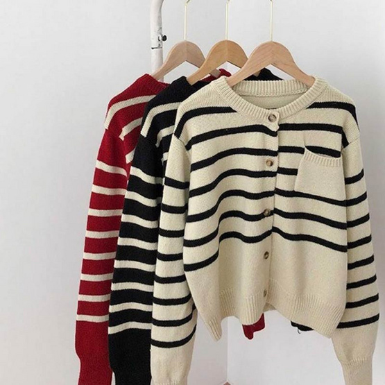 Forever25 เสื้อผ้าไหมพรมลายทางแขนยาว