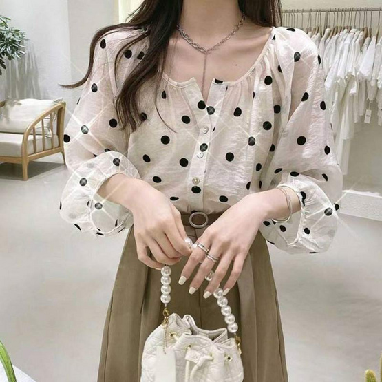 Forever25 เสื้อผ้าชีฟองแขนยาวลายจุด