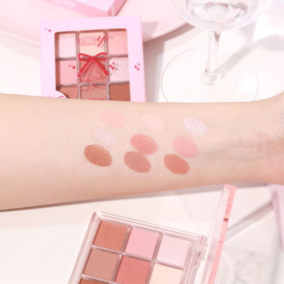 Ashley พาเลทอายแชโดว์ Eyeshadow Palette 6.4 กรัม