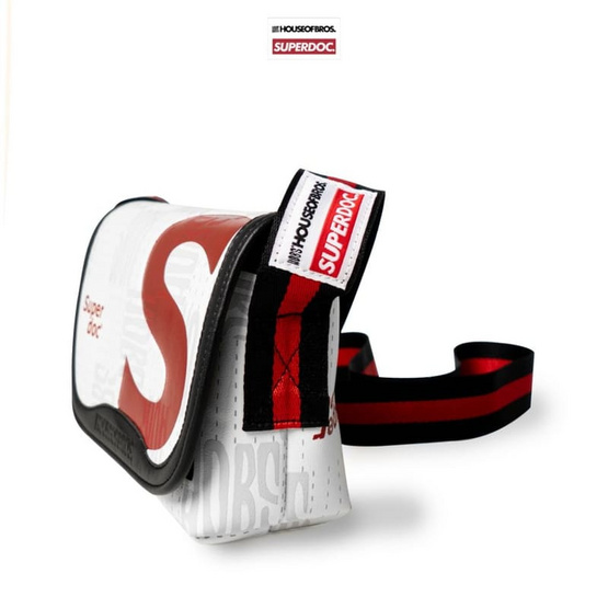 กระเป๋า Hobs รุ่น Hobs x Superdoc 9นิ้วสะพายข้างสีขาว แถมถุงหูรูดSuperdoc