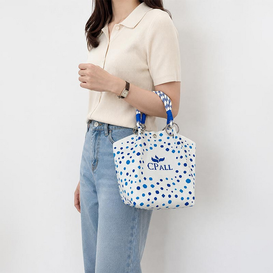 CP ALL กระเป๋าถักนิตติ้ง ลาย Polka Dot