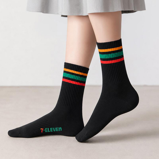 ถุงเท้าเยื่อไผ่ข้อยาว ลาย 7-Eleven  ขนาด 25-27 CM. สีดำ แพ็ก 2 ชิ้น