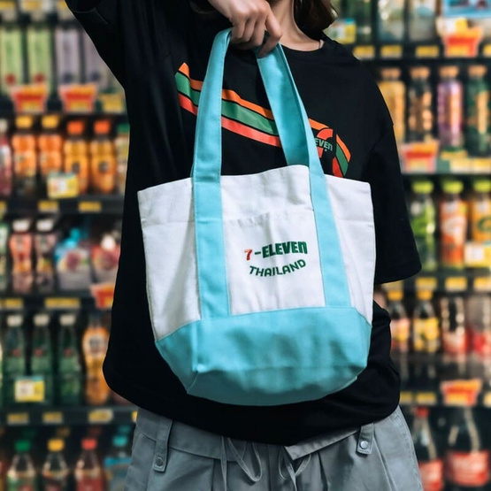 กระเป๋าผ้าแคนวาส Collection 7-Eleven ขนาดเล็ก สีฟ้า