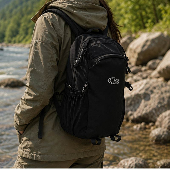 [9.9] HQ LUGGAGE กระเป๋าเป้สะพายหลัง รุ่น Surveyor H10017 ผ้าสะท้อนน้ำ เป้เดินป่า