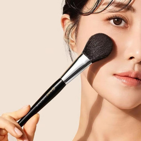 Studio 17 แปรงปัดแก้ม Small Blush Brush 463