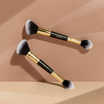 Browit แปรงไฮไลท์และคอนทัวร์ Professional Duo Highlight Contour Brush