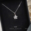 ValueJewelry สร้อยคอพร้อมจี้ ประดับคริสตัลทรงเพชรหยดน้ำ ลายดอกไม้ขนาดเล็ก NK076