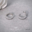 ValueJewelry ต่างหูห่วง ฝังคริสตัลเพชรปริ้นเซส 1แถว 6เม็ดเรีย ER1212