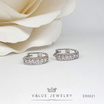 ValueJewelry ต่างหูห่วง ฝังคริสตัลแท้เพชรกลม ขนาดพอเหมาะ ER8021