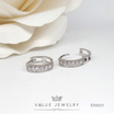 ValueJewelry ต่างหูห่วง ฝังคริสตัลแท้เพชรกลม ขนาดพอเหมาะ ER8021