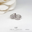 ValueJewelry ต่างหูห่วง ฝังคริสตัลเพชรปริ้นเซสเรียง ขนาดวงเล็ก ER8023