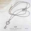 ValueJewelry สร้อยคอพร้อมจี้ ประดับคริสตัลแท้ ลายกุญแจ หัวใจ Key&Heart ขนาดกลาง NK101