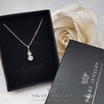 ValueJewelry สร้อยพร้อมจี้ ประดับคริสตัลเพชรกลมลายดอกไม้ หิมะ ขนาดเล็ก NK105