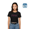 GQ EASY เสื้อยืดทรงครอป ลาย Pink สีดำ