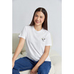 GQ EASY เสื้อสนูปปี้ ทรงผู้หญิง สีขาว ลายน้ำแข็งใส