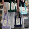 กระเป๋าผ้าแคนวาส Collection 7-Eleven ขนาดเล็ก สีเขียว