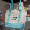 กระเป๋าผ้าแคนวาส Collection 7-Eleven ขนาดเล็ก สีฟ้า