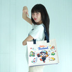 CP ALL กระเป๋าสะพายขนาดใหญ่ ลาย Hello Thailand